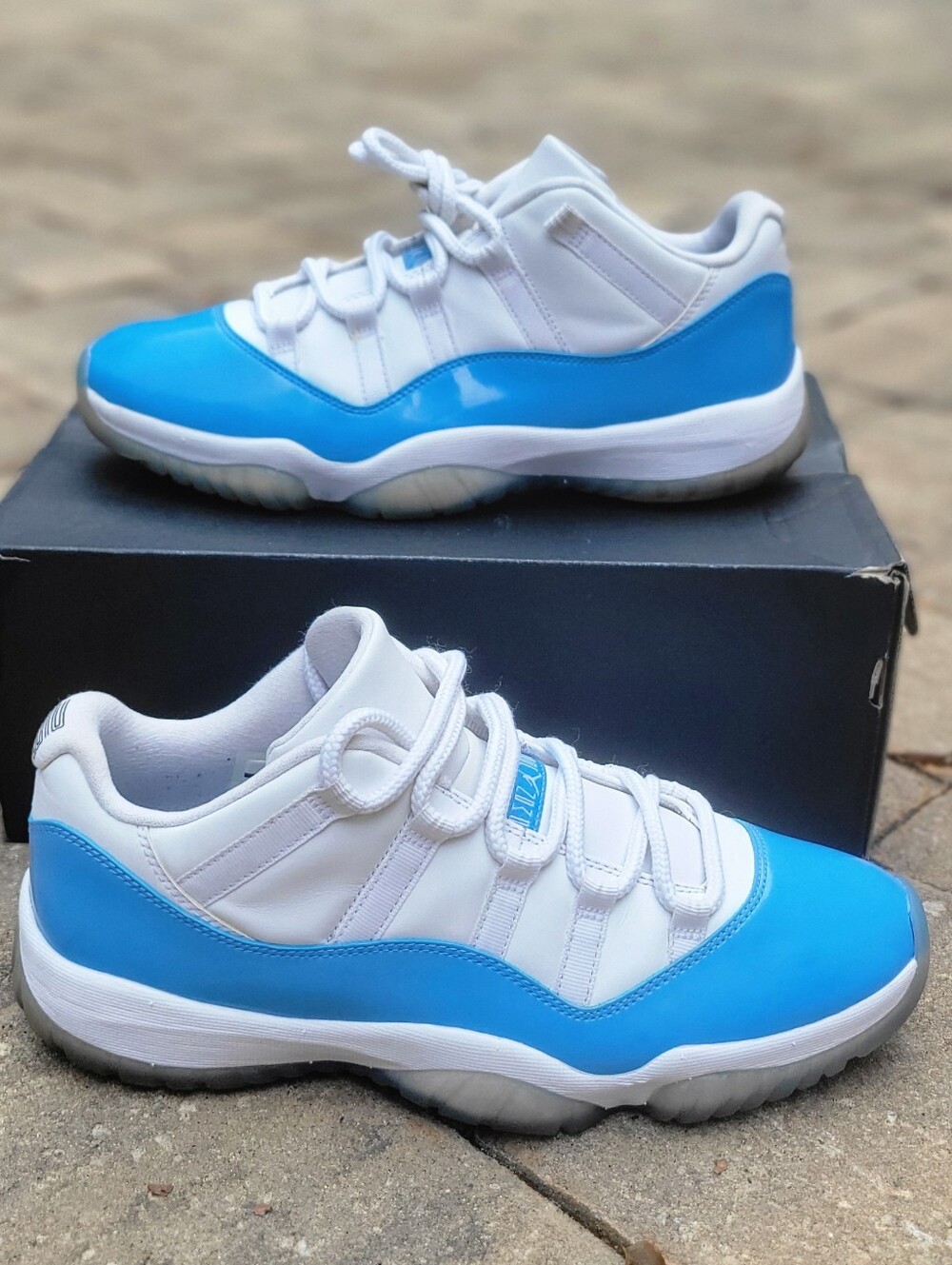 Jordan 11 Retro Low 'University Blue' (UNC)